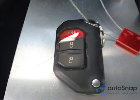 2019 Jeep Wrangler Unlimited Sahara Altitude 4X4 z USA, uszkodzony, nr VIN 1C4HJXEG4KW651954